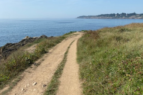 GR34 Moëlan sur Mer : randonnée côtière, nature et histoire